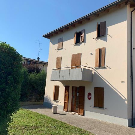 Residence La Vecchia Reggio เรจโจเอมิเลีย ภายนอก รูปภาพ