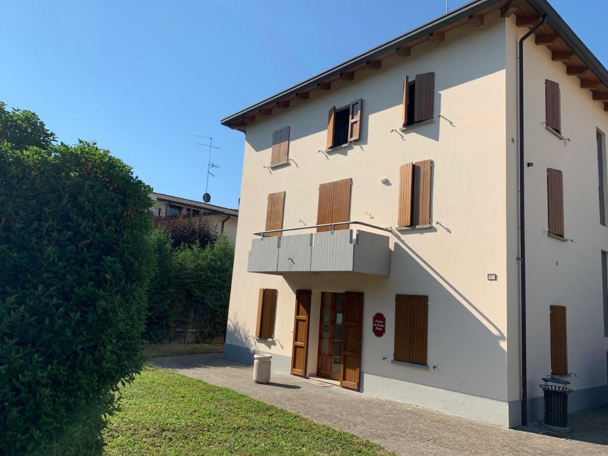 Residence La Vecchia Reggio เรจโจเอมิเลีย ภายนอก รูปภาพ
